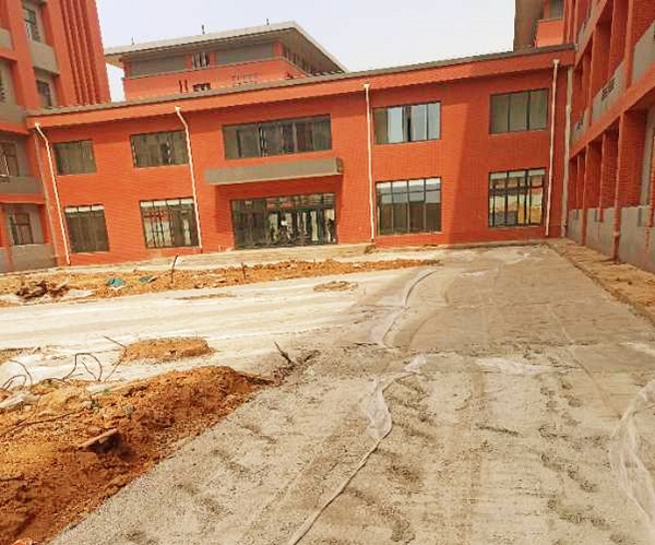 洛陽職業(yè)技術(shù)學院透水磚工程案例-施工前 洛陽職業(yè)技術(shù)學院透水磚工程案例-施工前